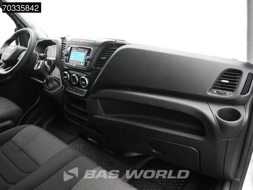 Iveco Daily Automaat 160PK L3H2 AC uit 2024, foto 13