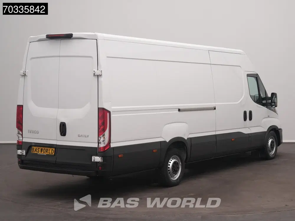 Iveco Daily Automaat 160PK L3H2 AC uit 2024, foto 2