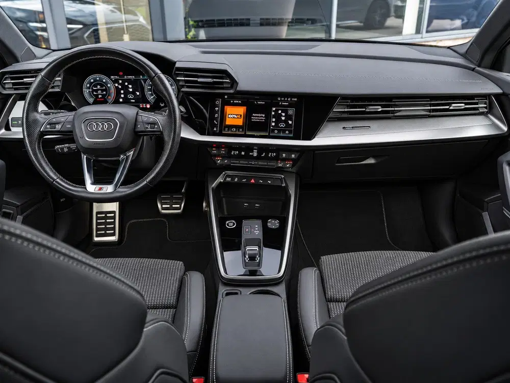 Audi A3 40 TFSIe S-Line uit 2021, foto 10