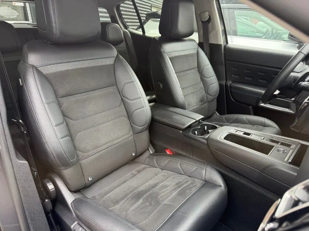 Citroën C5 Aircross Citroen C5 AIRCROSS Aircross 1.2 HYBRID 13 uit 2024, foto 11
