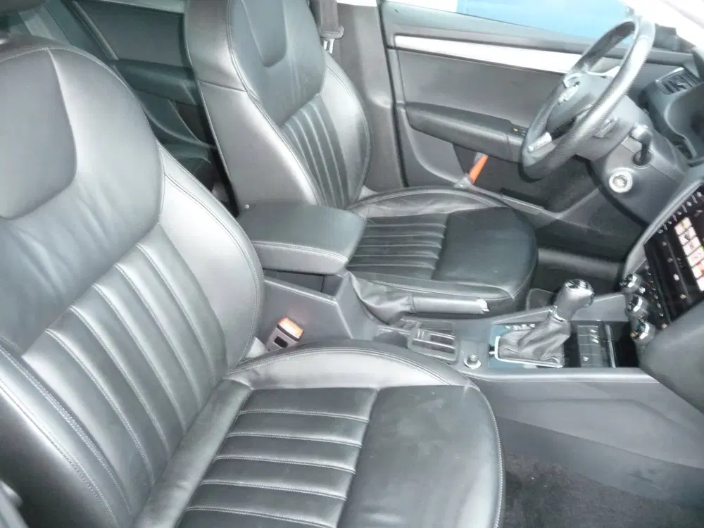 Skoda Octavia 1.6 TDI Clever led en leder uit 2020, foto 11