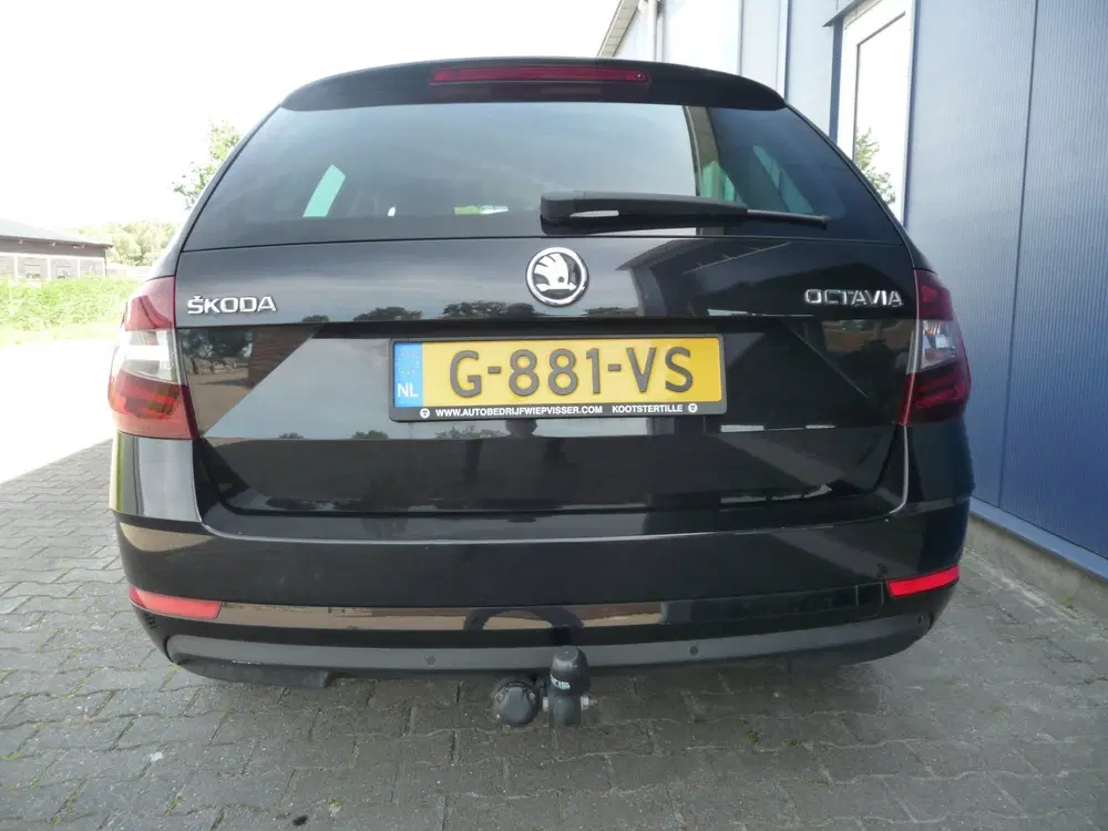 Skoda Octavia 1.6 TDI Clever led en leder uit 2020, foto 5