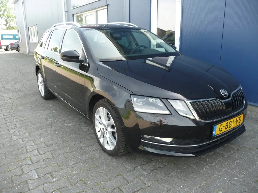 Skoda Octavia 1.6 TDI Clever led en leder uit 2020, foto 7