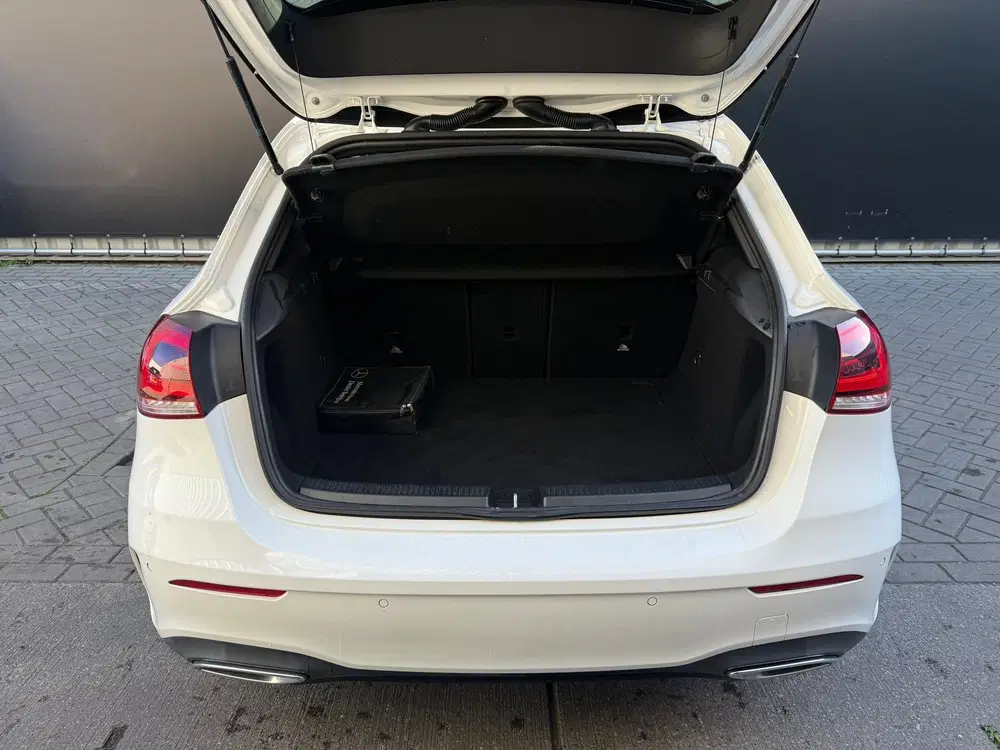 Mercedes-Benz A-Klasse 180 Business Solution AMG Night Upgra uit 2019, foto 11