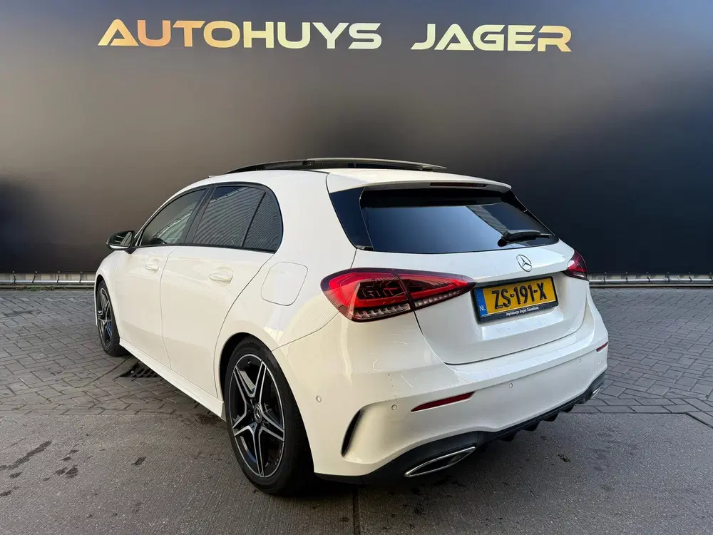 Mercedes-Benz A-Klasse 180 Business Solution AMG Night Upgra uit 2019, foto 2