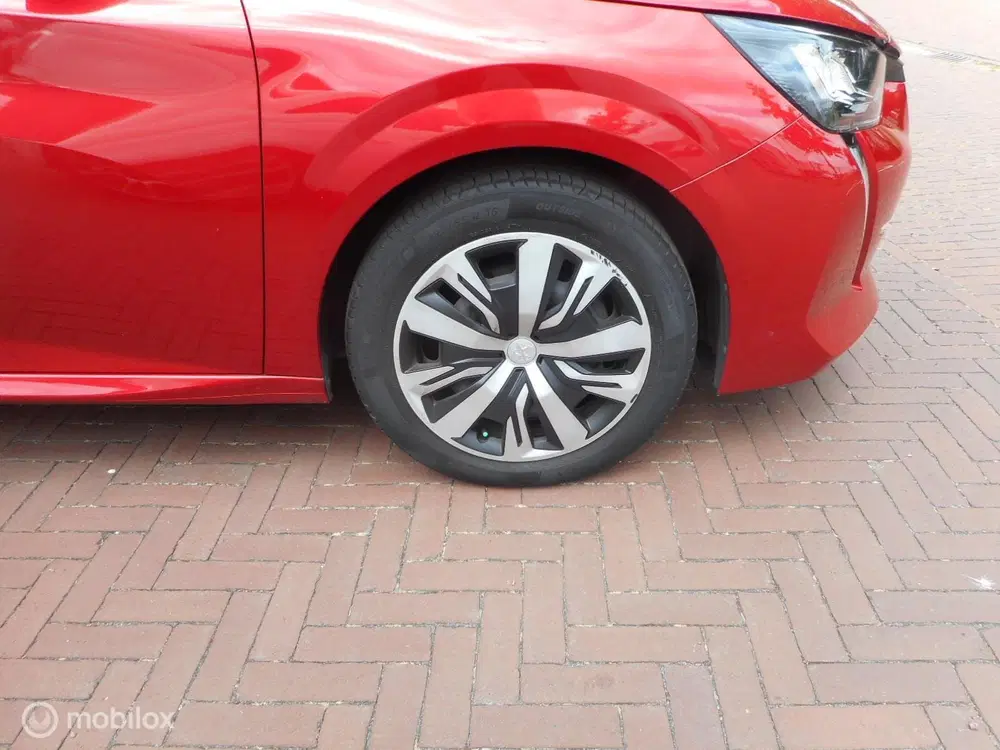 Peugeot 208 1.2 PureTech Blue Lease Allure uit 2020, foto 13