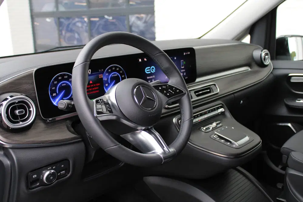 Mercedes-Benz EQV 300 L3 uit 2026, foto 12