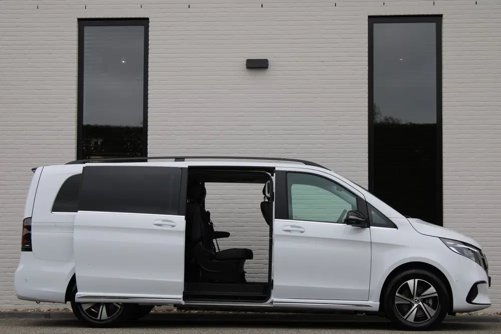 Mercedes-Benz EQV 300 L3 uit 2026, foto 13