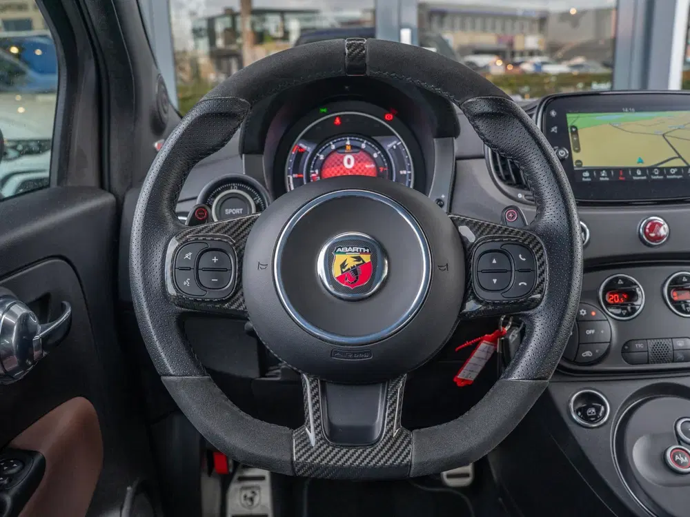 Abarth 595C 595C 1.4 T-Jet Competizione uit 2022, foto 11