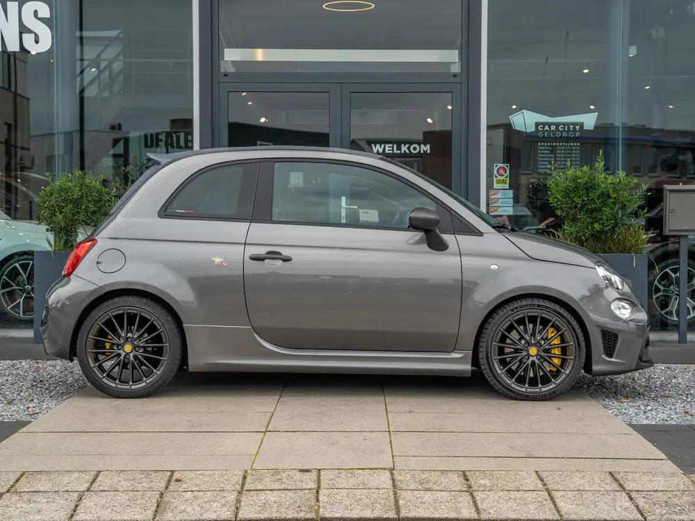 Abarth 595C 595C 1.4 T-Jet Competizione uit 2022, foto 2