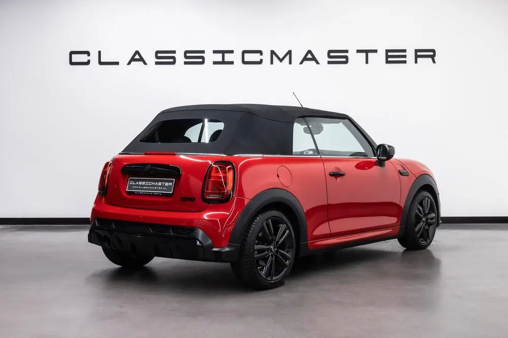 Mini Cabrio 1.5 Cooper John Cooper Works (bj 2022) uit 2022, foto 3
