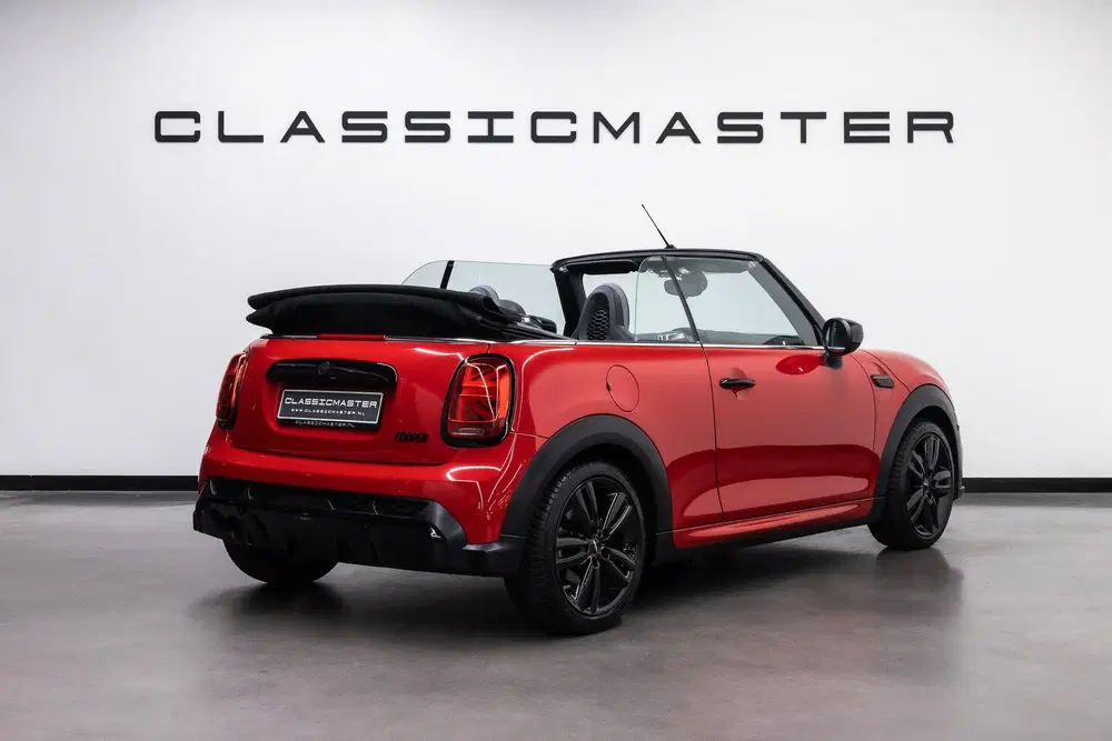 Mini Cabrio 1.5 Cooper John Cooper Works (bj 2022) uit 2022, foto 7
