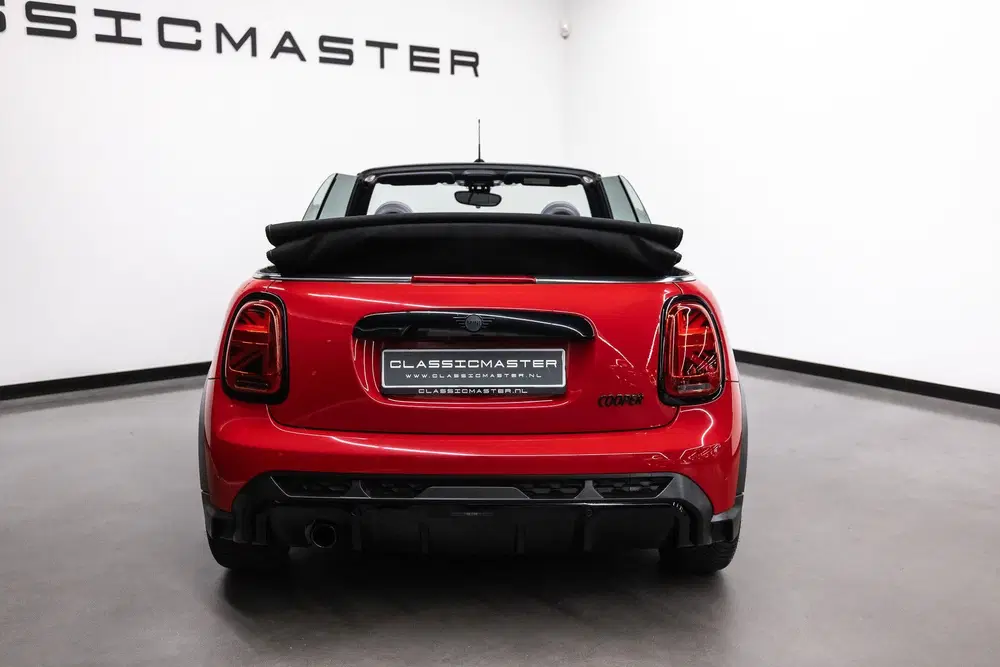 Mini Cabrio 1.5 Cooper John Cooper Works (bj 2022) uit 2022, foto 9