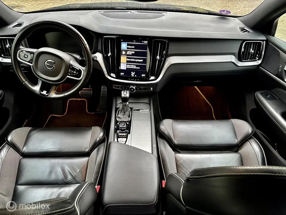 Volvo V60 2.0 T4 R-Design 211 pk BLIS Polestar tunin uit 2019, foto 13