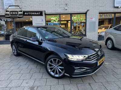 Volkswagen Passat 2.0 TSI 3X R-Line Dsg Leer Camera DCC ACC uit 2020