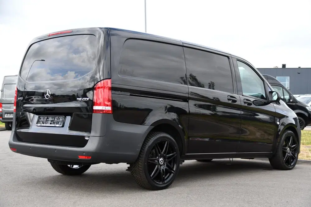 Mercedes-Benz Vito 116 CDI L2 Black Edition Cruise uit 2022, foto 6
