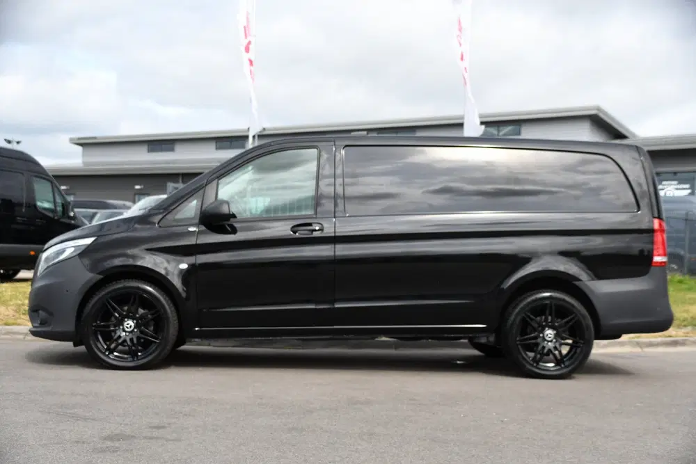 Mercedes-Benz Vito 116 CDI L2 Black Edition Cruise uit 2022, foto 9