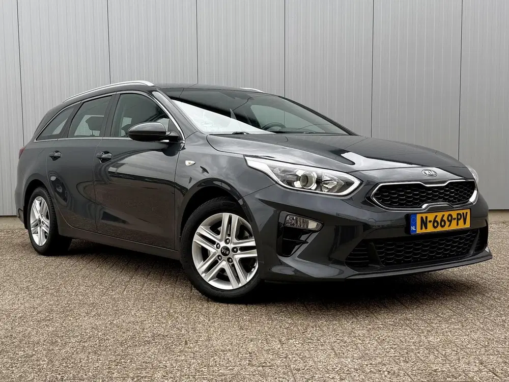 Kia Ceed Ceed SW 1.5 T-GDi AUTOMAAT uit 2021, foto 4