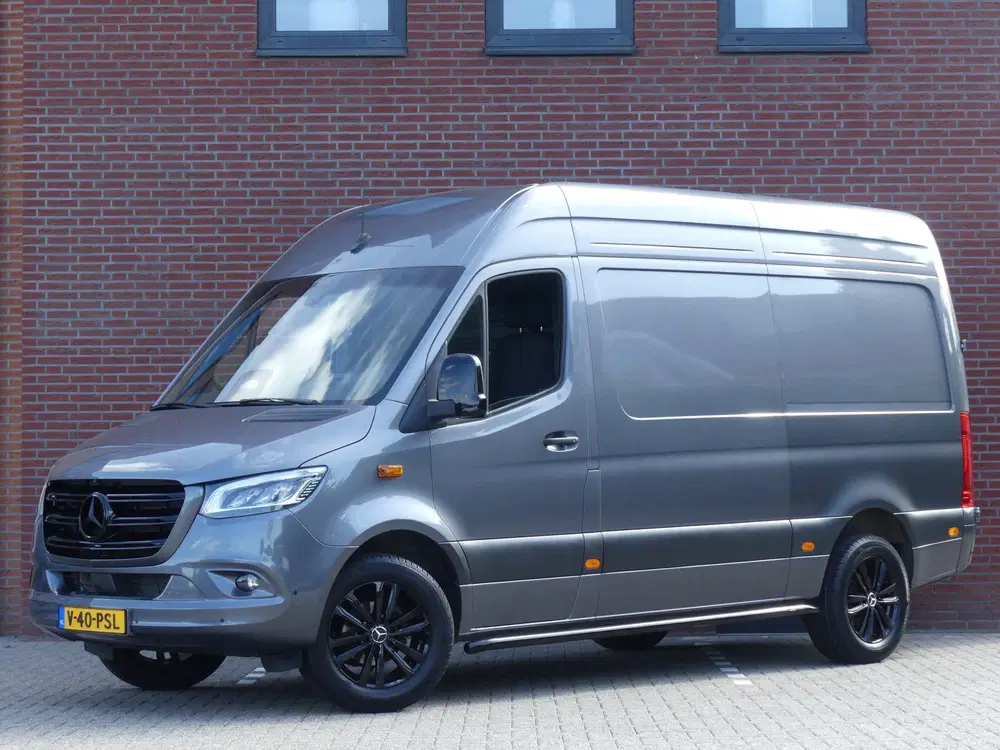 Mercedes-Benz Sprinter 317 CDI L2H2 LED uit 2024