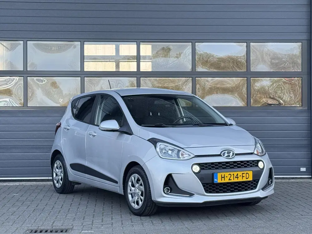 Hyundai i10 1.0I PREMIUM I APPLE CARPLAY I CLIMATE CON uit 2020, foto 14