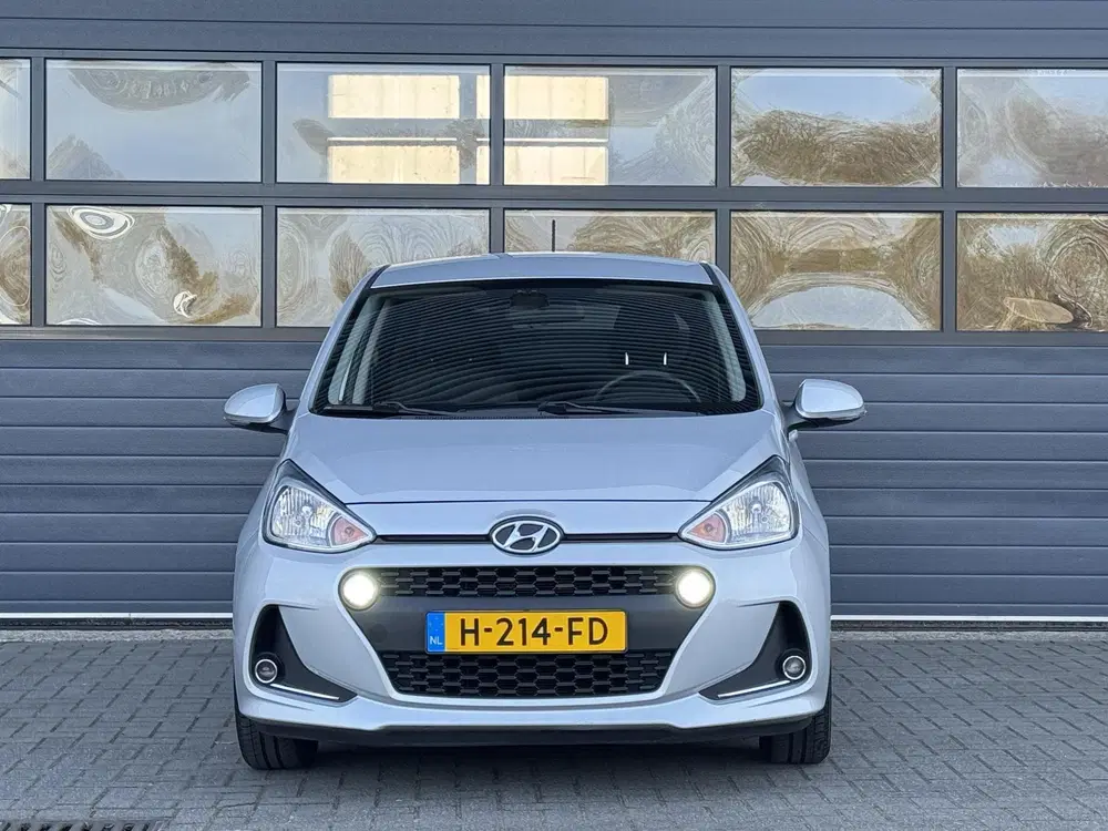 Hyundai i10 1.0I PREMIUM I APPLE CARPLAY I CLIMATE CON uit 2020, foto 15