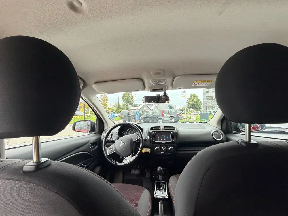 Mitsubishi Space Star 1.2 Advance uit 2019, foto 2