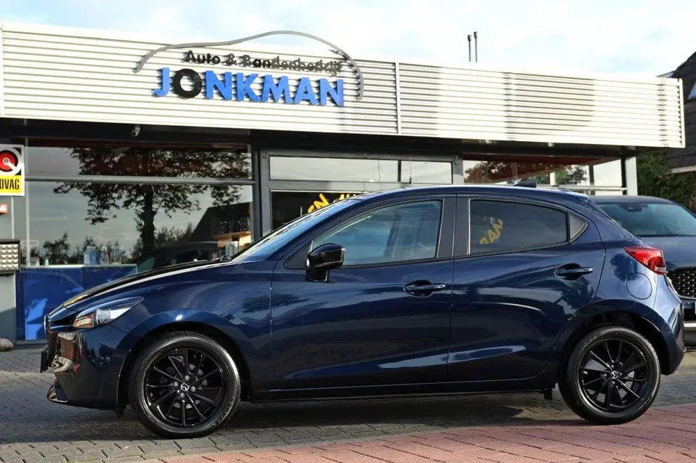 Mazda 2 1.5 E-SA-G HOMURA NIEUWSTAAT >11051km< uit 2023