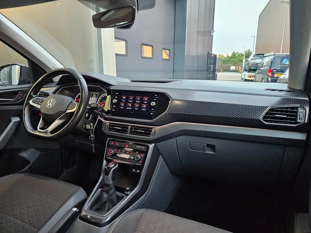 Volkswagen T-Cross 1.0 TSI Style LED ACC Carplay Trekhaak uit 2021, foto 13