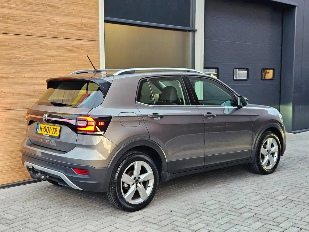 Volkswagen T-Cross 1.0 TSI Style LED ACC Carplay Trekhaak uit 2021, foto 2