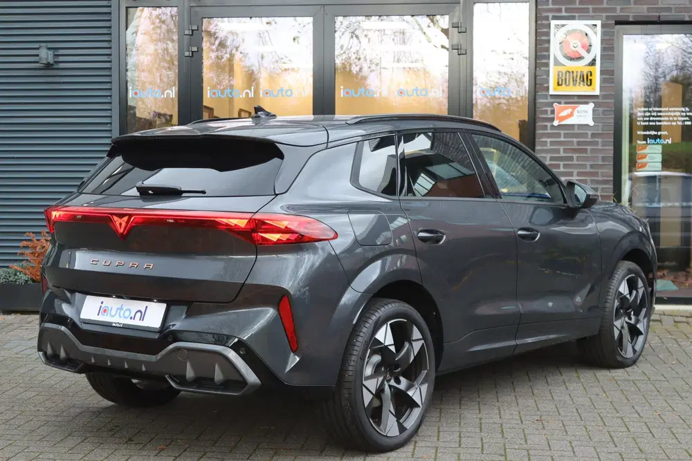 Cupra Terramar 1.5 TSI e-Hybrid Advanced Matrix LED uit 2025, foto 2