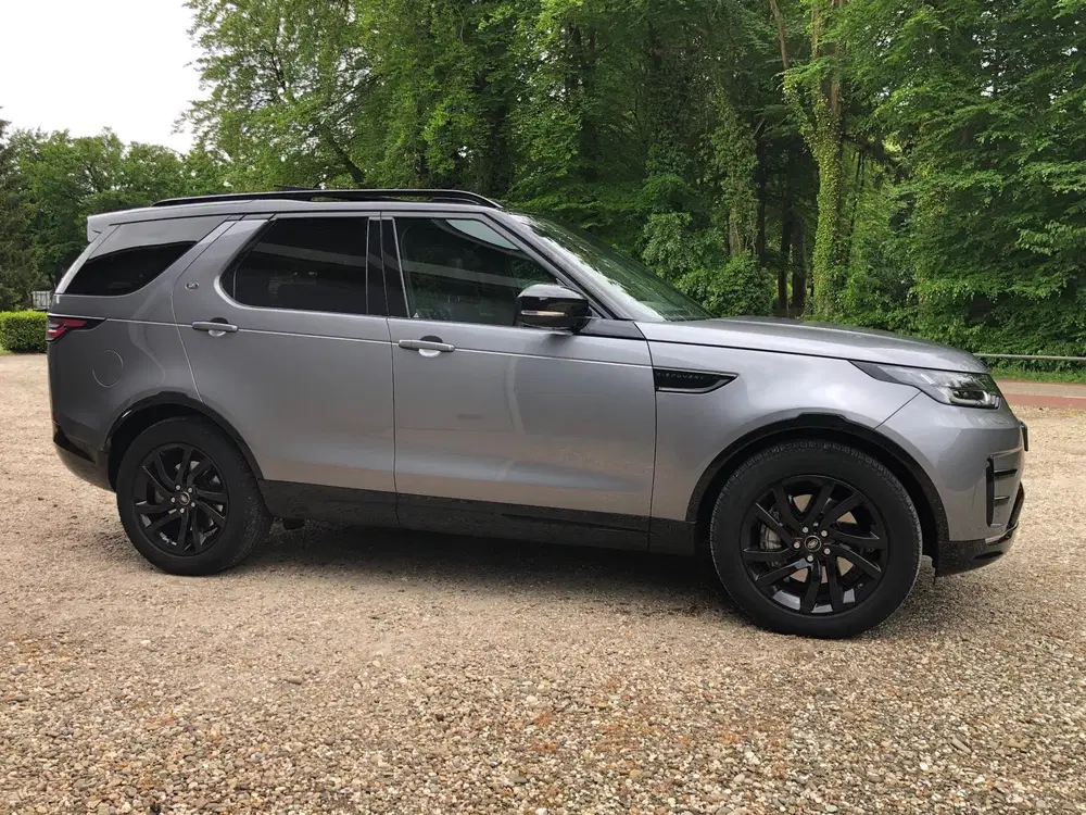 Land Rover Discovery 3.0 Sd6 HSE 7p. Landmark uit 2020, foto 2