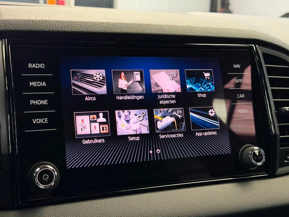 Skoda Karoq 1.5 TSI ACT Sportline CarPlay Nardo uit 2024, foto 10