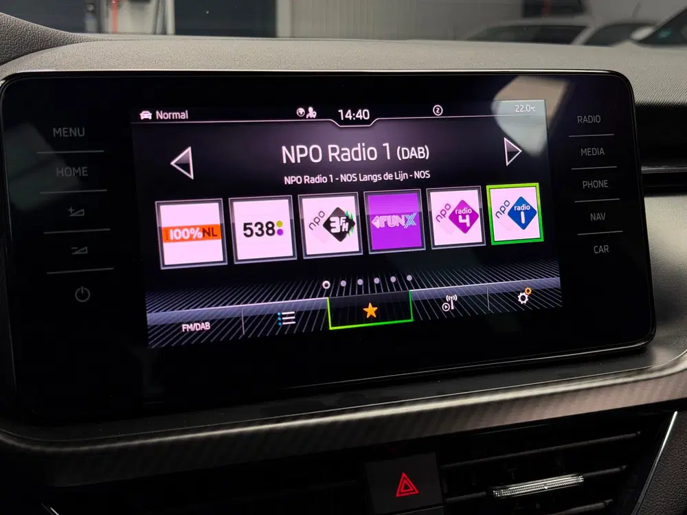 Skoda Kamiq 1.0 TSI Monte Carlo Pano Camera CarPlay uit 2022, foto 12