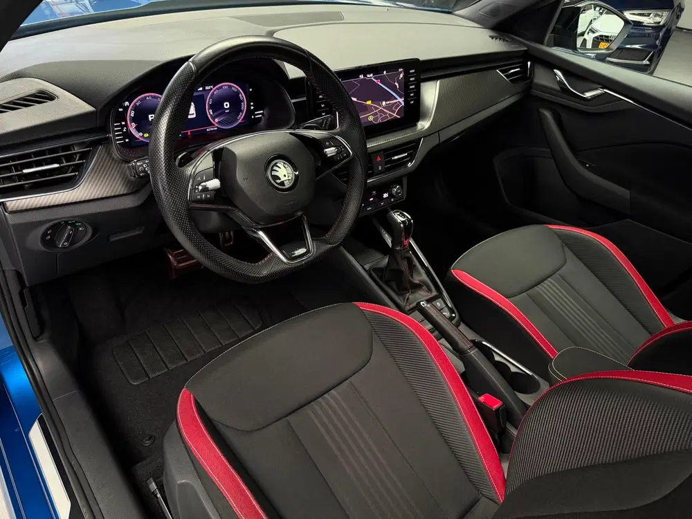Skoda Kamiq 1.0 TSI Monte Carlo Pano Camera CarPlay uit 2022, foto 3