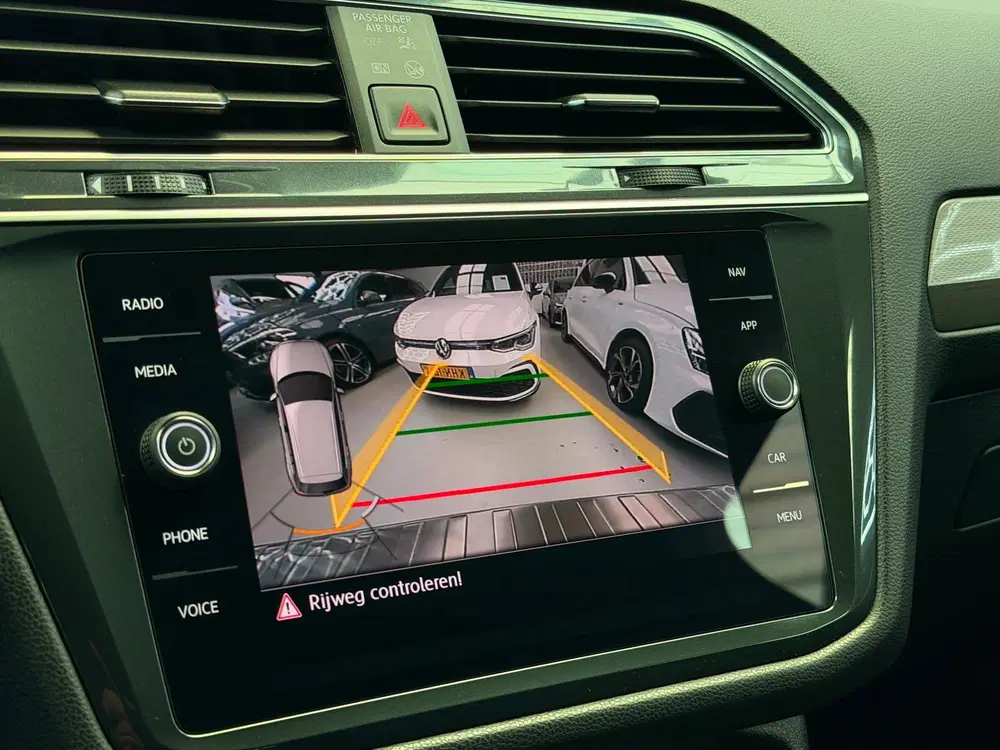 Volkswagen Tiguan Allspace 1.5 TSI R-Line CarPlay Camera 7p. uit 2020, foto 10