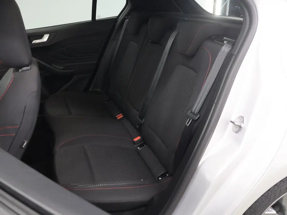 Ford Focus 1.0 EcoBoost Hybrid ST Line X uit 2024, foto 11