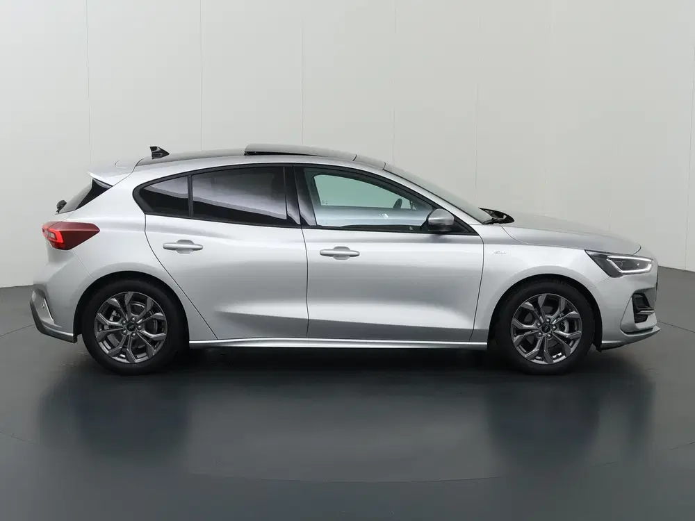 Ford Focus 1.0 EcoBoost Hybrid ST Line X uit 2024, foto 6
