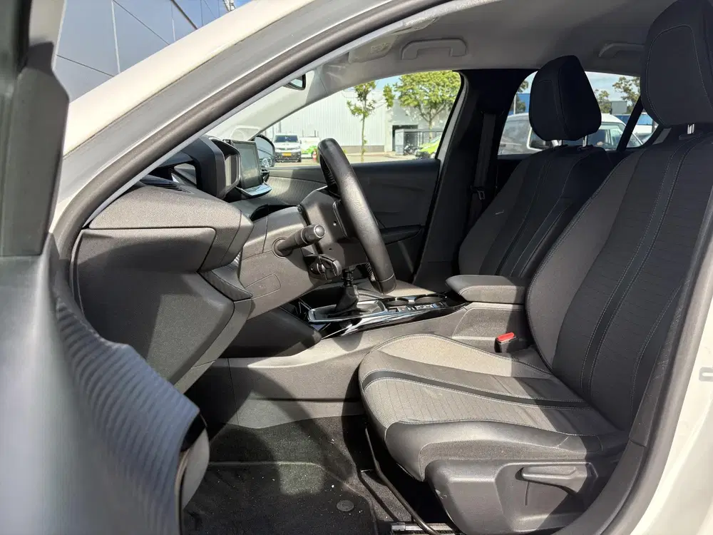 Peugeot 208 1.2 PureTech Allure uit 2020, foto 10
