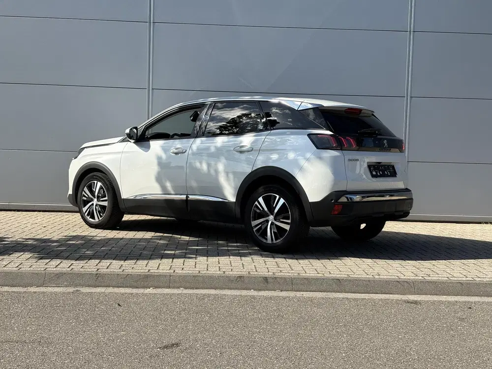 Peugeot 3008 1.2 PureTech Allure uit 2021, foto 4