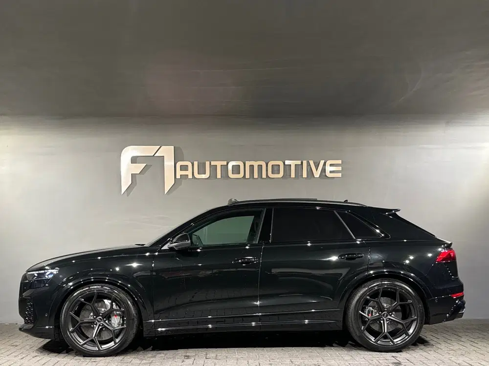 Audi RS Q8 4.0 TFSI quattro Performance Pano uit 2024, foto 11