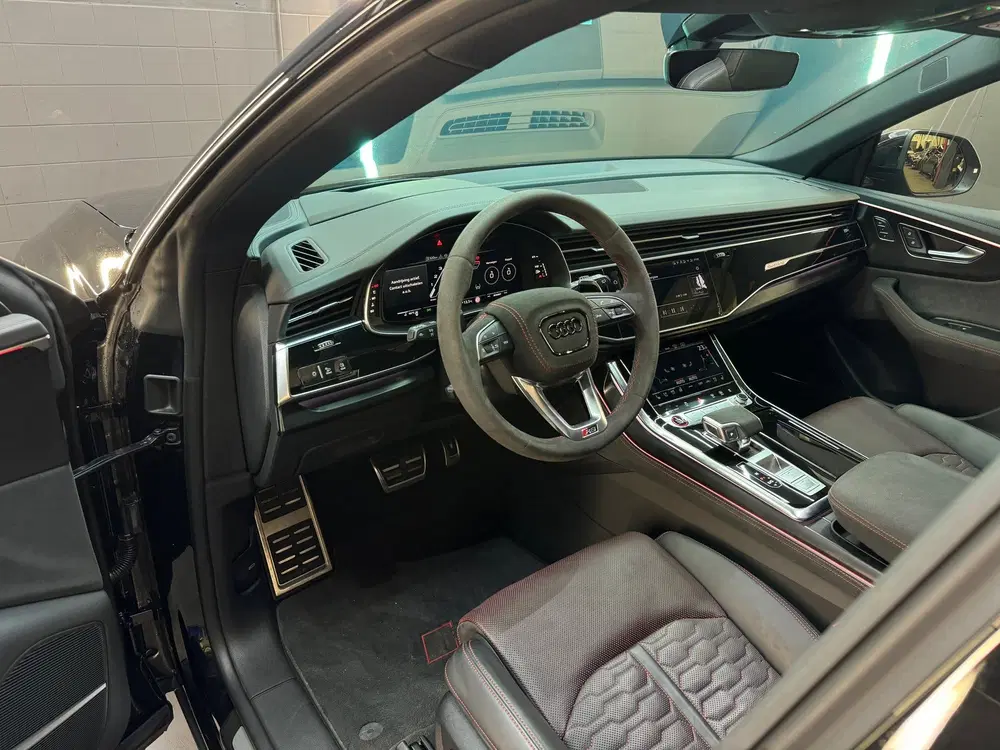 Audi RS Q8 4.0 TFSI quattro Performance Pano uit 2024, foto 6
