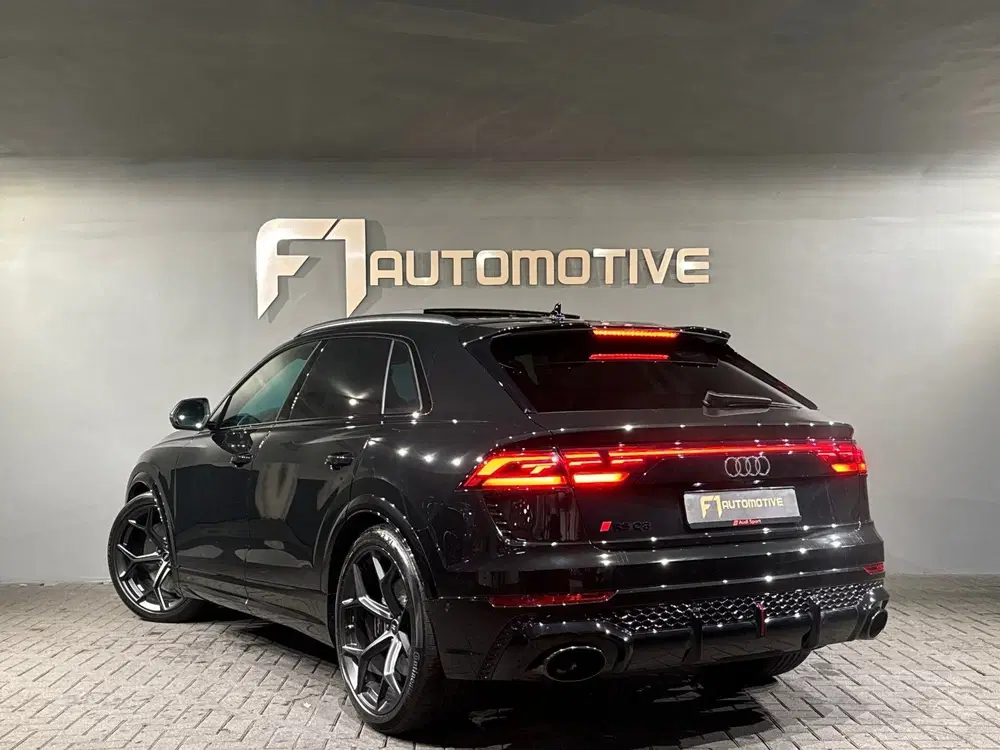Audi RS Q8 4.0 TFSI quattro Performance Pano uit 2024, foto 9