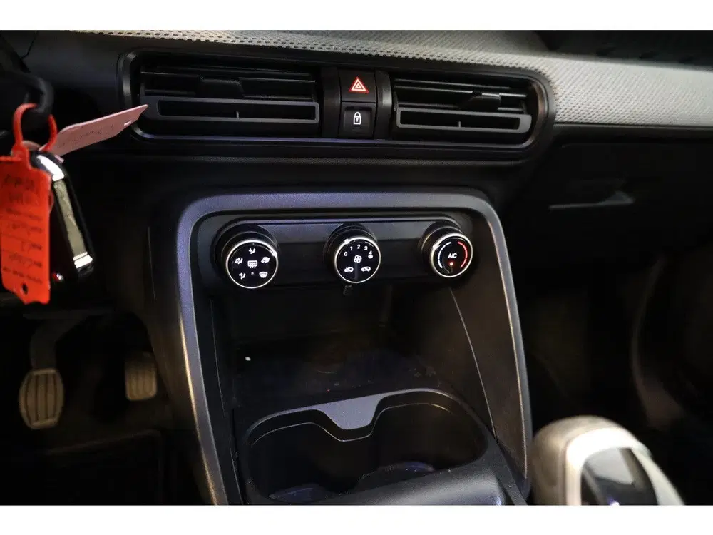 Citroën C3 Turbo 100 Business Navi uit 2026, foto 15