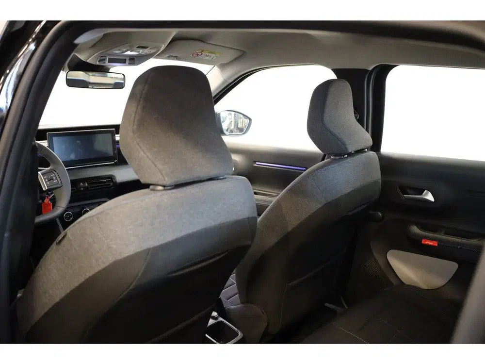 Citroën C3 Turbo 100 Business Navi uit 2026, foto 9
