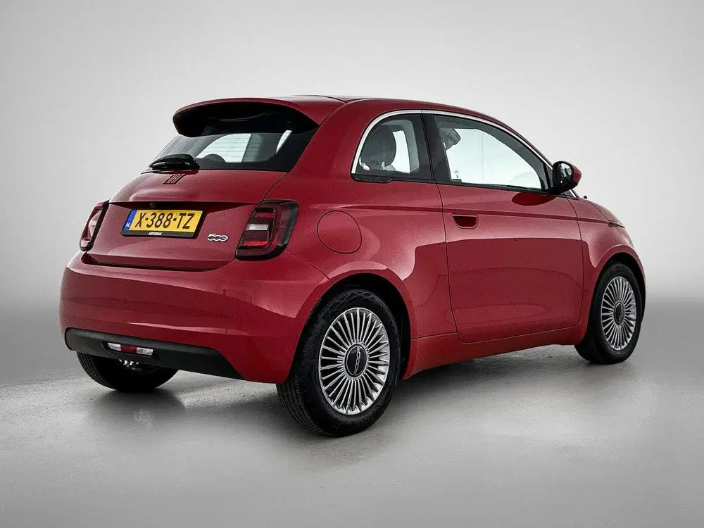 Fiat 500e 95pk RED 24 kWh Automaat ACCU 94% uit 2024, foto 9