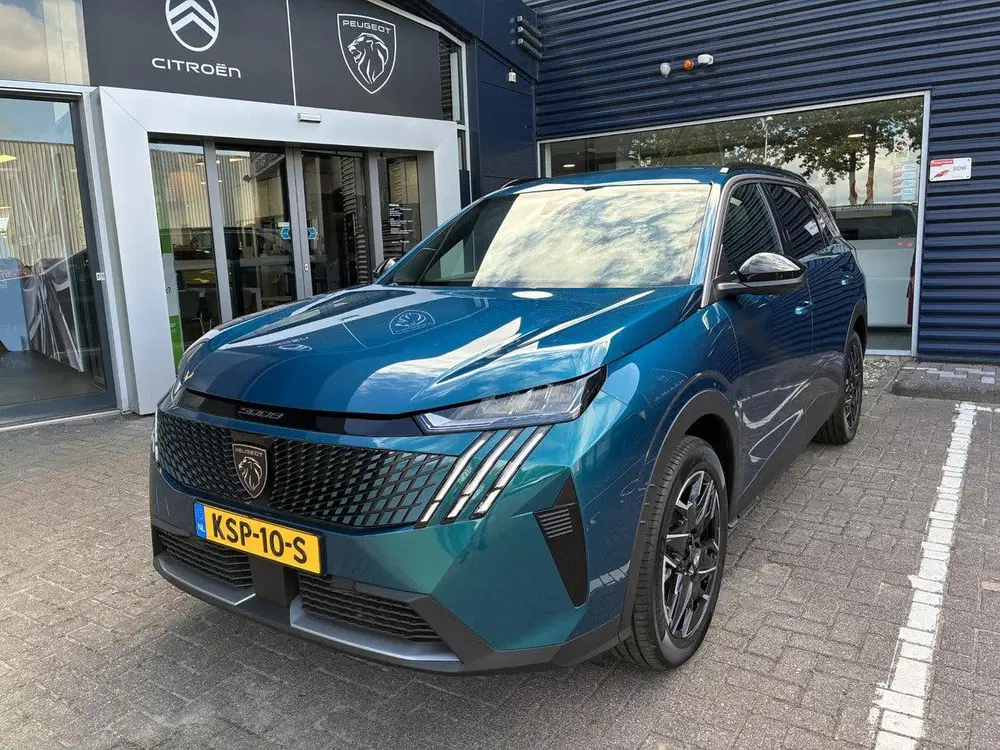 Peugeot 5008 1.2 Hybrid 145pk Allure 7persoons uit 2026