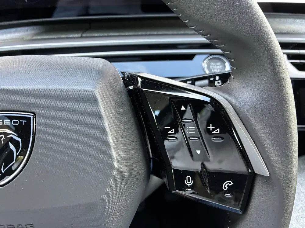 Peugeot 5008 1.2 Hybrid 145pk Allure 7persoons uit 2026, foto 13