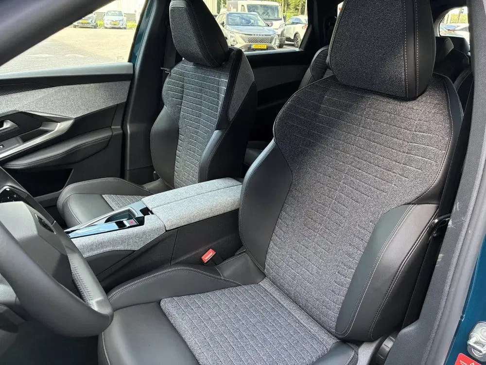 Peugeot 5008 1.2 Hybrid 145pk Allure 7persoons uit 2026, foto 7