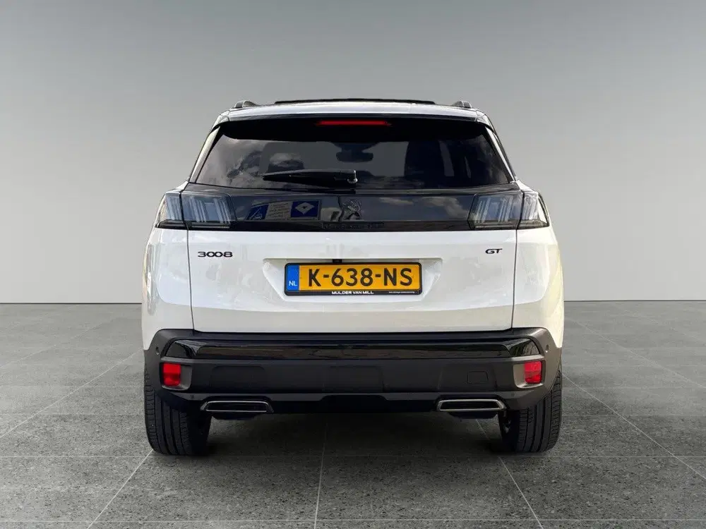 Peugeot 3008 GT 1.2 Turbo 130pk EAT8 uit 2021, foto 4