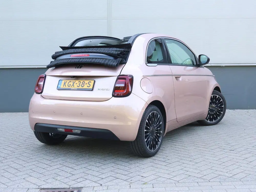 Fiat 500C 1.0 Hybrid La Prima uit 2026, foto 4